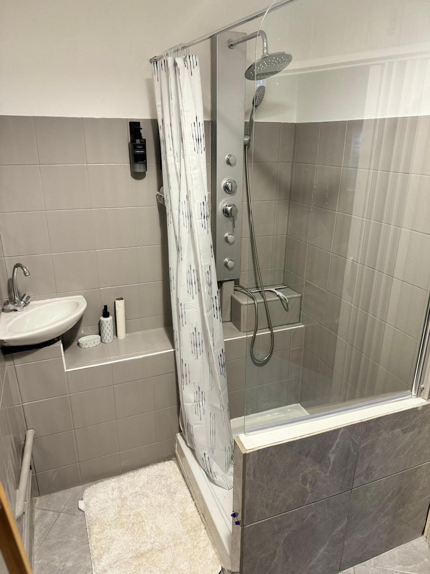 Loveroom By Sunnyroom Perpignan Ngoại thất bức ảnh